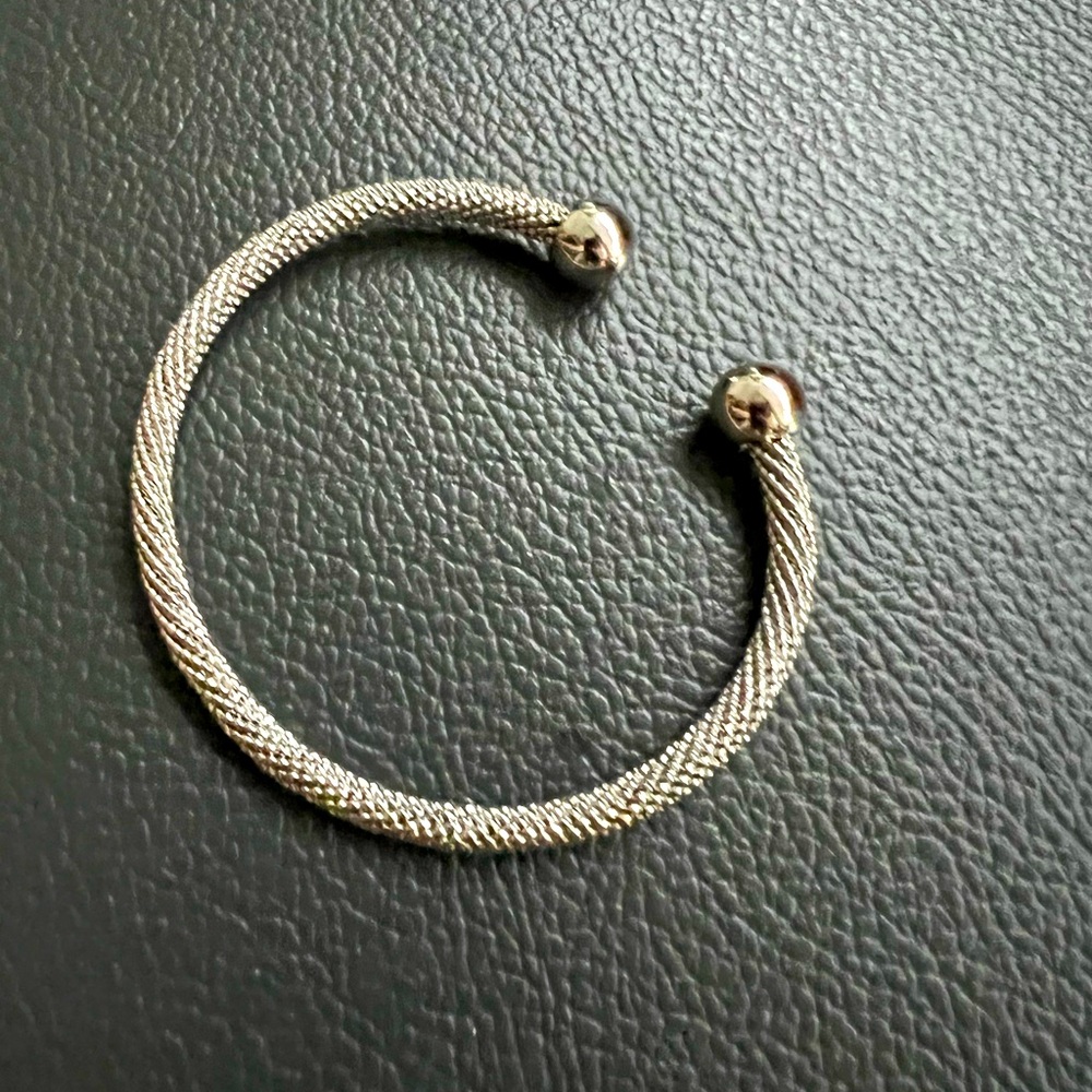 Bangle BANANA REPUBLIC silver plated